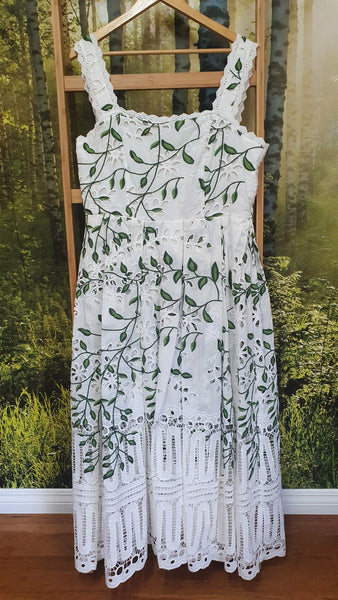 TRELISE COOPER (LN) "Lasting love" embroidered dress! 14