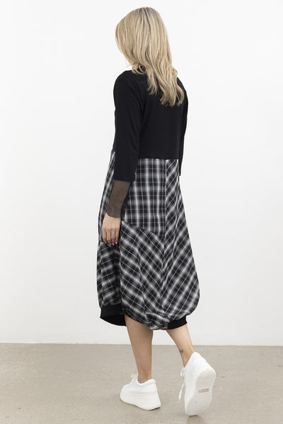 X LAB (LN) NZ - Overcast plaid bubble hem dress! 16
