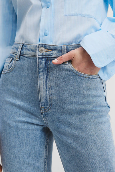 COUNTRY ROAD - High rise slim leg jean! 14
