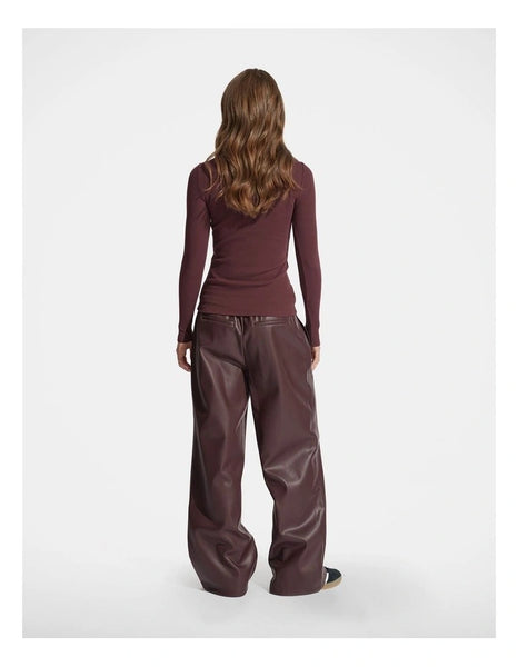 DECJUBA (LN) "Scarlett PU pull on" pant - Maroon! 8