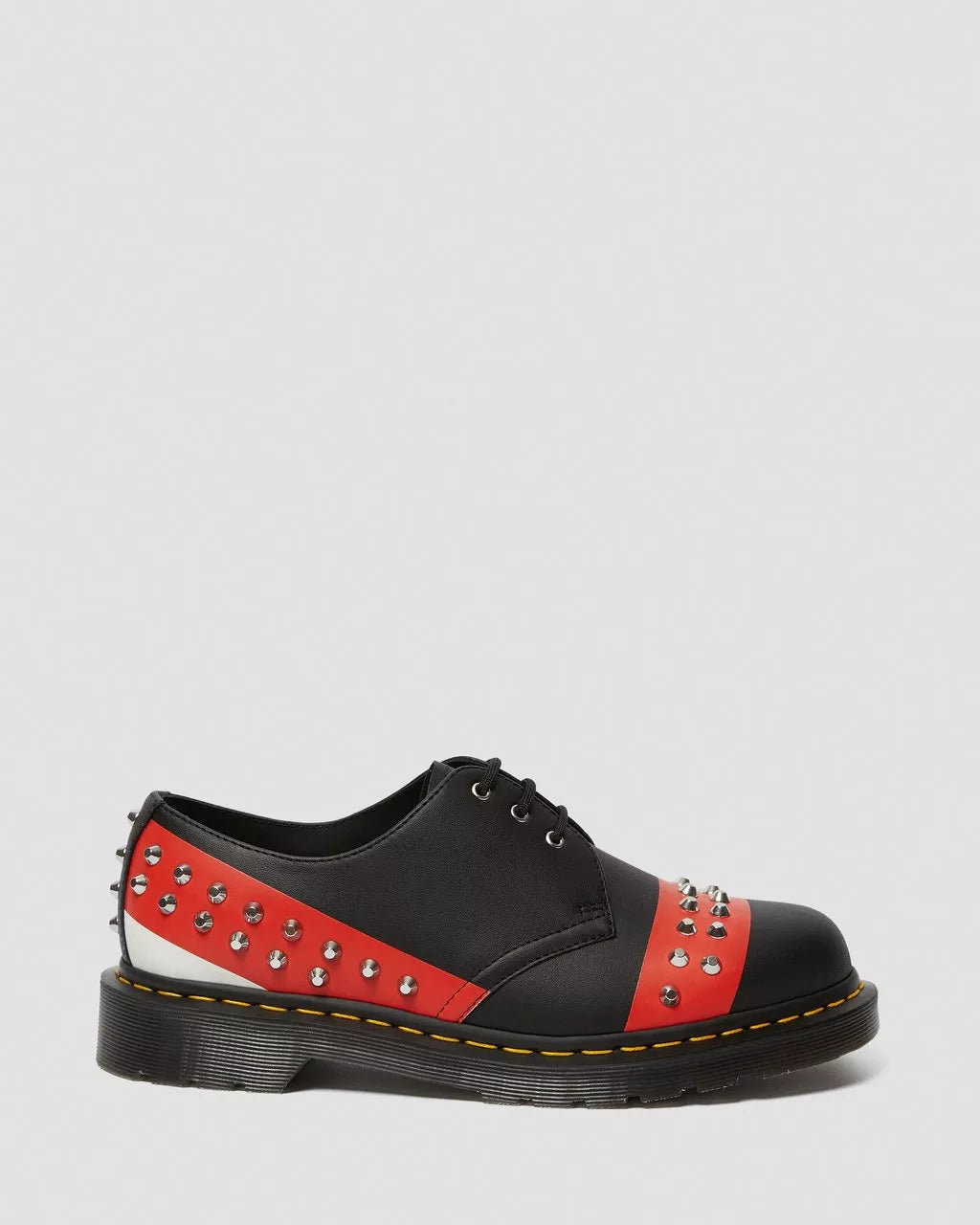 DR MARTENS Hero backhand 1461 stud leather shoe 39 Recycle Style Preloved Designer Clothing