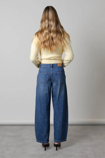 MAX - The barrel leg jeans! 18
