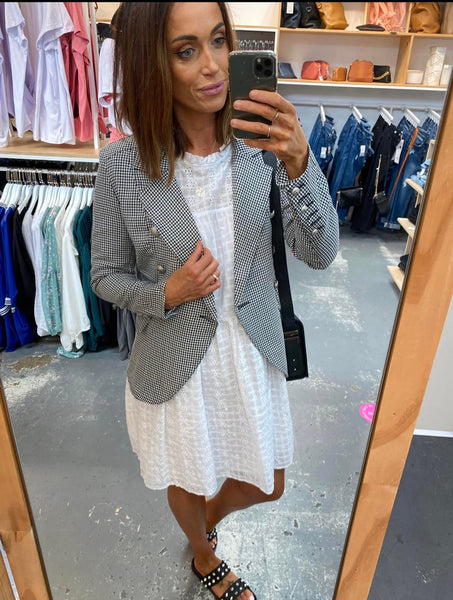 LEONI - Houndstooth blazer! 12