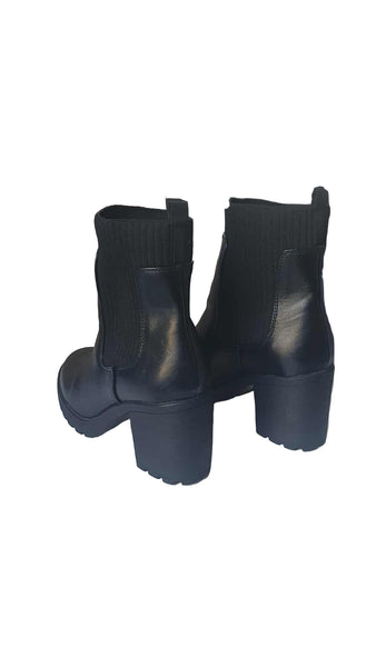 ANKO (LN) Ribbed detail ankle boots! 8