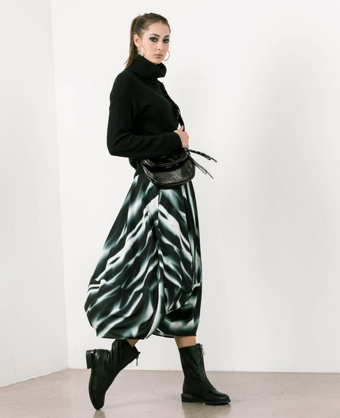 LOUNGE By Repertoire (NZ) "Mirror" midi skirt! 8-10