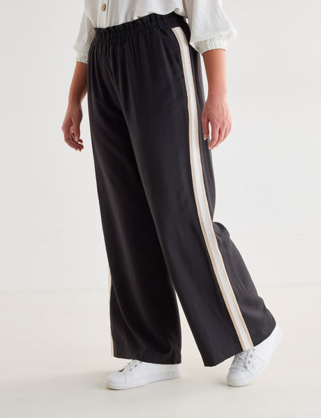 WHISTLE (LN) Wide leg sport stripe jog pant! 14