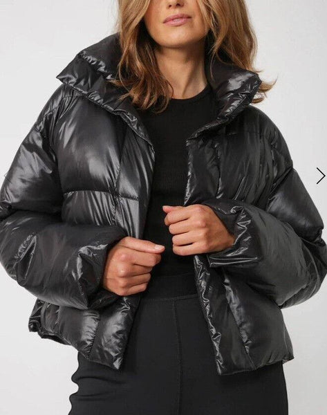 MOOCHI (LN) Facet puffer jacket - Black gloss! 14