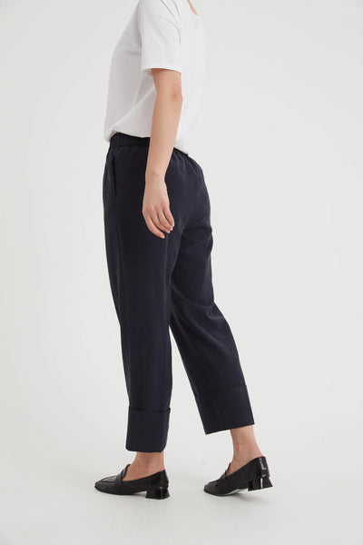 TIRELLI (LN) Deep cuff wide leg pants + pockets - Navy! 18