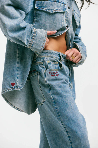 SABBI - Embroidered boyfriend jeans! 16