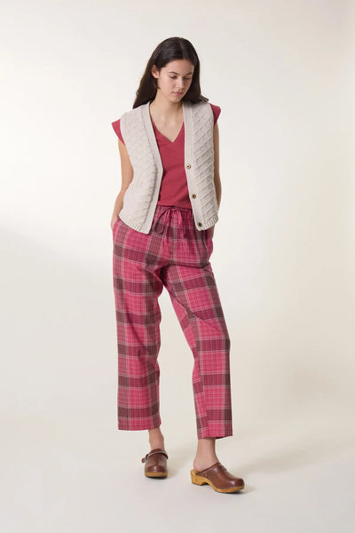 LEON & HARPER - Maia cable knit vest! 12