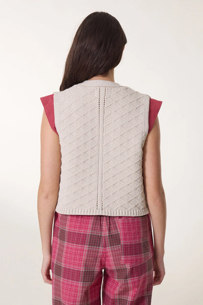 LEON & HARPER - Maia cable knit vest! 12