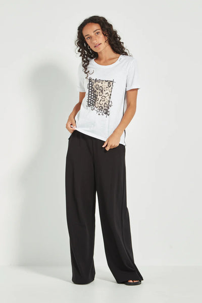 VERGE (LN) "Dusty" embroidered top! 16