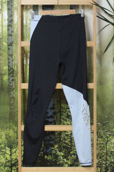 PUMA - Pale blue/black/gold leggings! 10