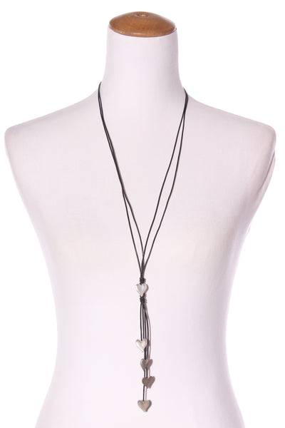 Metal heart drop necklace!