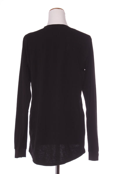 EVOM Fitwear- Logo print L/S cotton top! 12