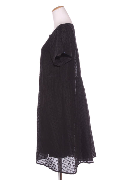 PQ COLLECTION (LN) Textured dress + slip! 10-12