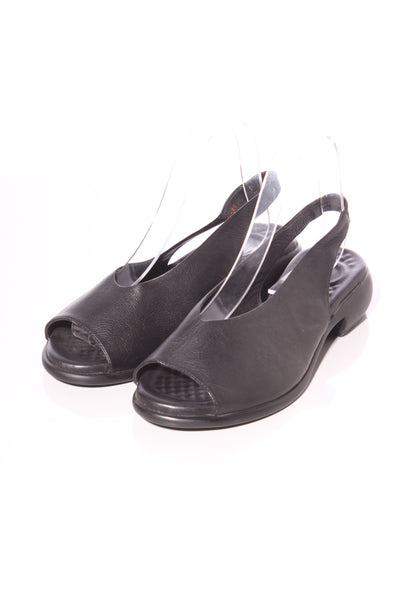NÜ by NEO (LN) Leather slingback shoes! 40