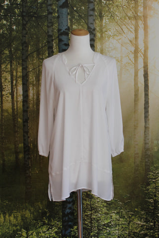 REPERTOIRE (NZ) Chiffon hem white blouse! 10