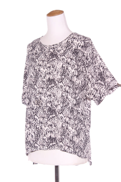 DECJUBA - Abstract print hi low top! 12