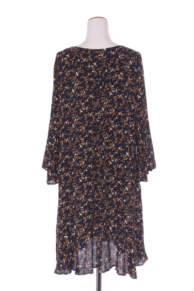 HUMIDITY (BN) Navy floral  flare sleeve dress! 12