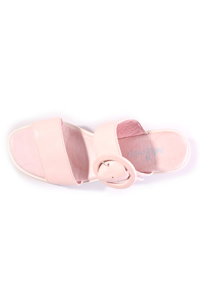 MINX "Buckle up" blush leather sandals! 39