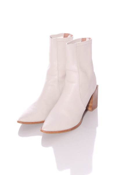 MI PIACI - Sleek leather ankle boot - Pale grey! 10-11
