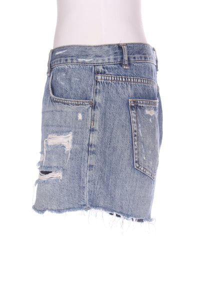 DECJUBA - Distressed denim shorts! 14