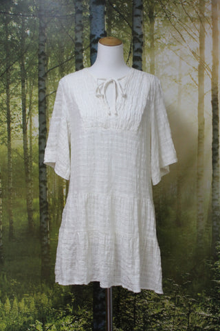 LITTLE LIES - Cotton seersucker dress - Cream! 12