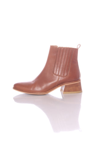 NOIR "Dorrie" leather boot - Tan! 38