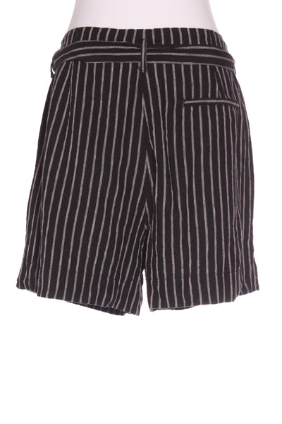 ZEST (LN) Pinstripe linen belted shorts! 14