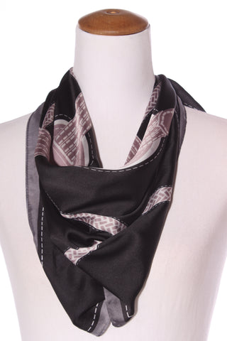CATE NOIR (BN horse bit silky square scarf!
