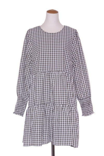 SEEKING LOLA - Textured tiered gingham dress! 16