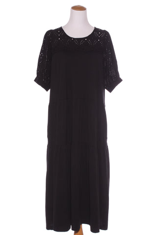 LEMON TREE - Broiderie detail tiered midi dress! 16