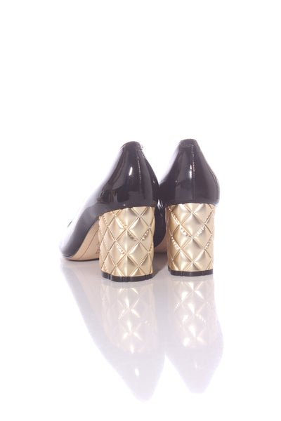 KARL LAGEREFELD - Quilted gold heel leather pumps! 8.5