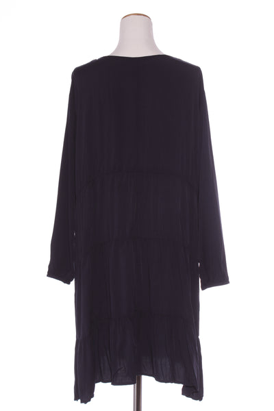PQ 'V' neck tiered L/S dress - Navy! 14-16