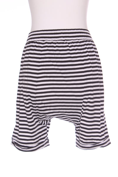 MOOCHI 6X7 "Helix" drop crotch shorts - Black stripe! 10