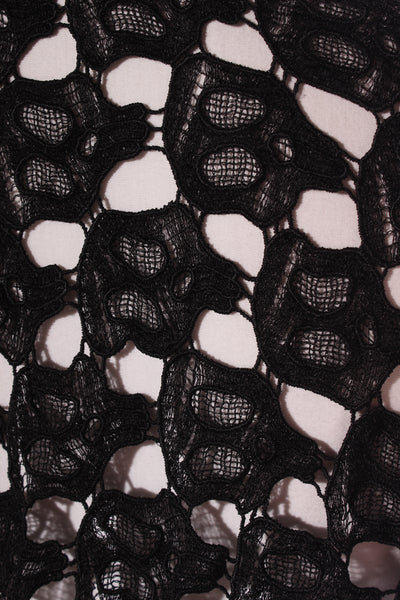 JULIAN DANGER - Skull lace crop over top! 6-10