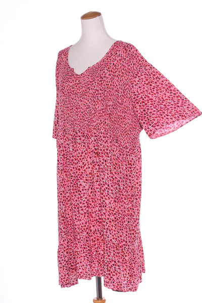 COCO & BELLE - Shirred pink leopard print dress! 16