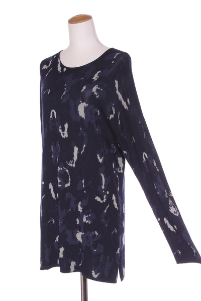 CAROLINE EVE (LN) Buttery soft navy print knit tunic! 12-14