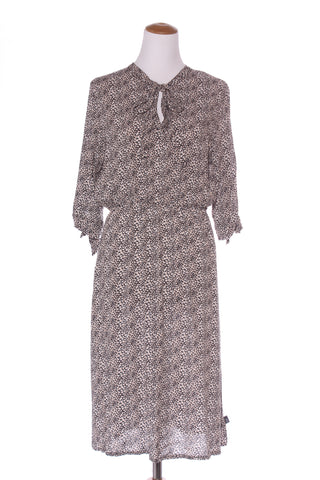 KILT - Floral print tie sleeve midi dress! 12