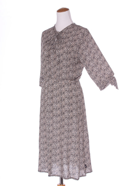 KILT - Floral print tie sleeve midi dress! 12