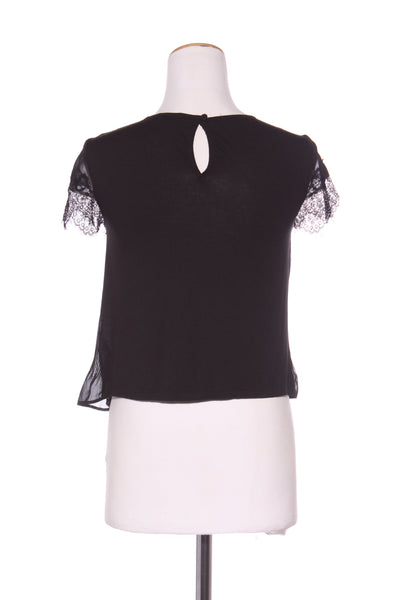 TOPSHOP - Petite - Lace + pleat detail top! 6
