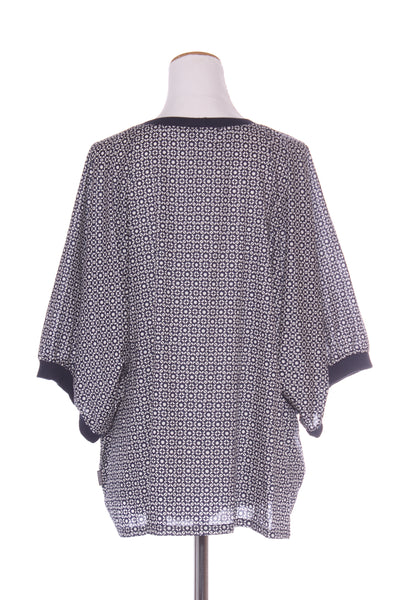 WADZEE (NZ) Navy geometric print top! 14-16