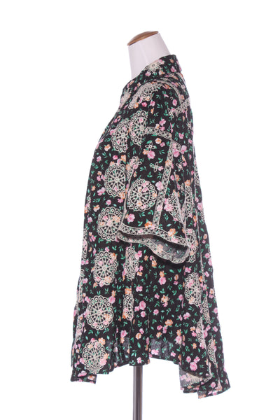 CURATE By Trelise "Collar back girl" embroidered shirt! 14-16