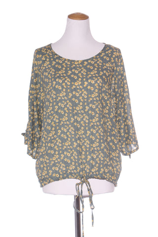 KETZ-KE - Daisey print batwing top! 12-14