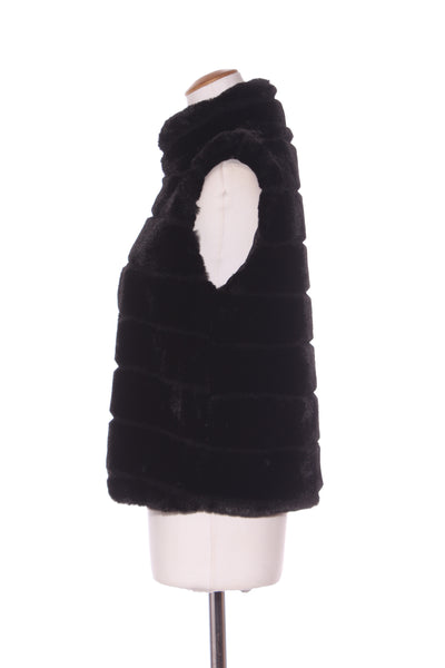 LN Faux fur vest! 12