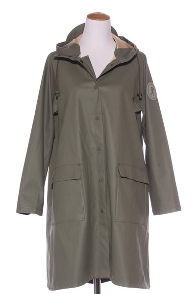 KAREN WALKER - Runway - Khaki raincoat!