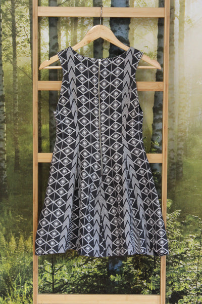 RUBY (NZ) Aztec mini dress! 6