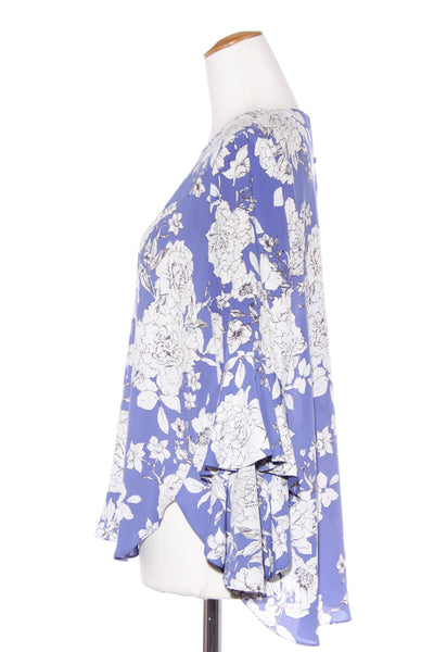 WITCHERY - Floral print flutter sleeve blouse! 12