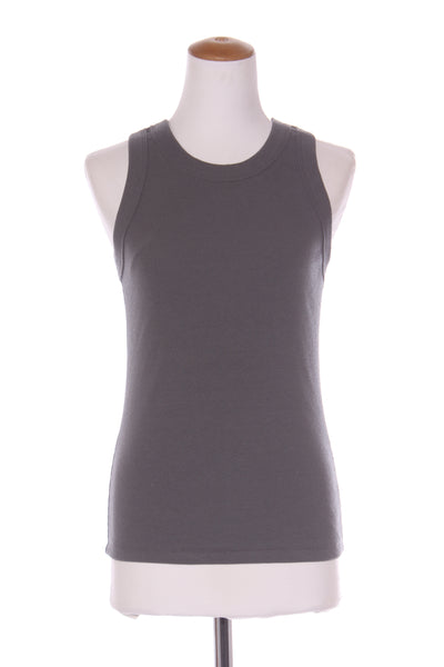 COMMONERS - Fitted rib knit tank! 12